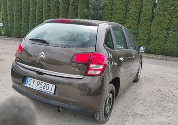 Citroen C3 II 2013 Citroen C3 2013r, 1.2 Benzyna. Uszkodzony lewy bok i lekko prawy tyl. Jezd, zdjęcie 2