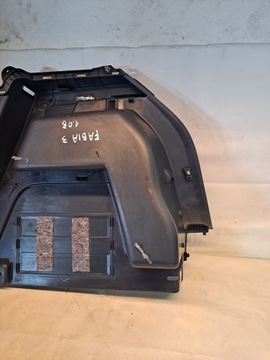 BOCZEK BAGAŻNIKA LEWY SKODA FABIA III 6V6867427C