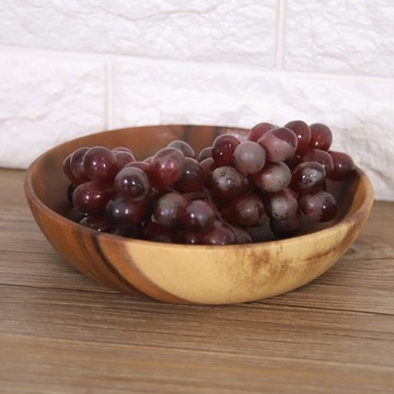 Деревянная миска из массива акации для супа-салата.