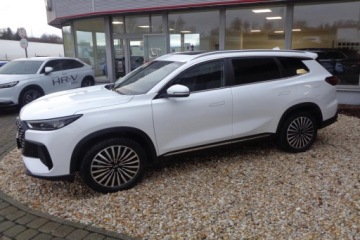 Chery Tiggo 8 SUV 1.6 T-GDI 147KM 2025 CHERY TIGGO 8 Prestige 1.6 T-GDI DCT Suv 147KM 2025, zdjęcie 1