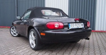 Mazda MX-5 II 1.6 16V 110KM 2004 Mazda MX-5 Memories LimitedEdition DrewnianeWykonczeniaJasna Skora1Wlascic, zdjęcie 10
