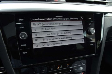 Volkswagen Arteon Fastback Facelifting 2.0 TSI 190KM 2022 Volkswagen Arteon SalonPL 2.0 TSI 190KM R-Line DSG PanoramaAmbienteDCCALU, zdjęcie 20