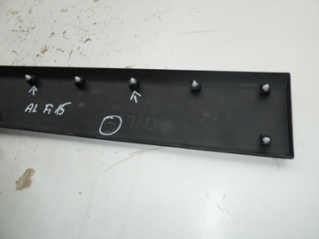 НАКЛАДКА БОКОВАЯ RENAULT MASTER 828210160R