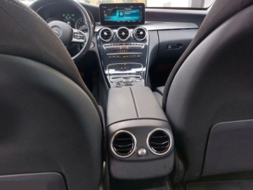 Mercedes Klasa C W205 Kombi Facelifting HYBRYDA 2.0 300 e 320KM 2020 Mercedes Klasa C 300 e 9G-TRONIC Avantgarde 320KM 2020r, zdjęcie 11