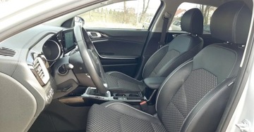 Kia Ceed III Hatchback Facelifting  1.5 T-GDI 160KM 2023 Kia Ceed Wersja wyposazenia L 1.5 Benzyna 160KM, zdjęcie 10