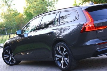 Volvo V60 II  2022 Volvo V60 2.0 B4 197KM R DESING I Wlasciciel PL Serwisowany Bezwypadkowy F, zdjęcie 8