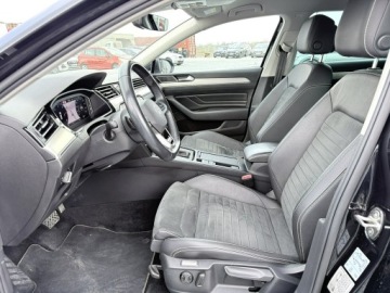 Volkswagen Passat B8 Alltrack Facelifting 2.0 TDI SCR 200KM 2021 Volkswagen Passat Variant 2.0 TDI 200KM 4x4 DSG, zdjęcie 10