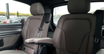 Mercedes Klasa V W447 Długi Facelifting 2.0 300d 237KM 2023 Mercedes-Benz Klasa V V300d AMG Line Dlugi 7 miejsc Kamera360 Tempomat Naw, zdjęcie 27
