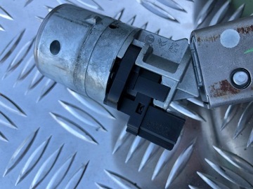 ЗАМОК ЗАЖИГАНИЯ НА РУЛЕВОЙ КОЛОНЕ PEUGEOT 308 T7