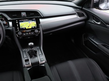 Honda Civic X Hatchback 5d 1.0 VTEC Turbo 129KM 2018 Honda Civic 1.0 VTEC Turbo, Navi, Klima, zdjęcie 7