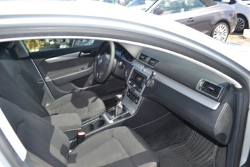 Volkswagen Passat B7 Variant 1.6 TDI CR DPF BlueMotion 105KM 2013 Volkswagen Passat Variant (365) 1.6 TDI 105 KM z Niemiec ,Opłacony, zdjęcie 5