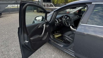 Opel Astra J Sports Tourer Facelifting 1.4 Turbo ECOTEC 140KM 2013 Opel Astra Bogate wyposazenie, Udok. przebieg GWARANCJA 1.4 Benzyna, zdjęcie 17