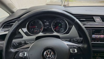 Volkswagen Touran III 1.6 TDI 110KM 2016 Volkswagen Touran 1,6 TDI 110 KM NAVI klimatronic automat zarejestrowany, zdjęcie 19