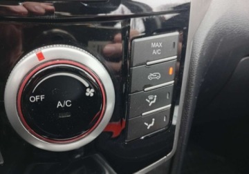  SsangYongKGM Tivoli Zarejestrowany - benzyna - 1,6 - 128 KM - przebieg - 1, zdjęcie 30