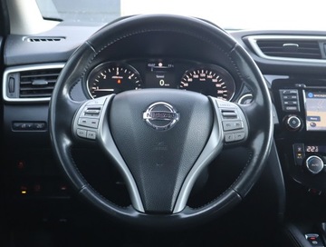 Nissan Qashqai II Crossover 1.6 dCi 130KM 2015 Nissan Qashqai 1.6 dCi, 4X4, Skóra, Navi, Klima, zdjęcie 14