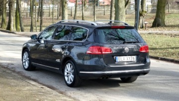Volkswagen Passat B7 Variant 2.0 TDI CR DPF BlueMotion 170KM 2012 PASSAT .. Panorama .. Klimatronik .. Kamera .. Nawigacja .. 2 x PDC .., zdjęcie 29