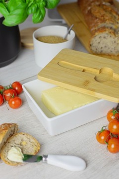 БЕЛАЯ ФАРФОРОВАЯ МАСЛЕНКА + НОЖ ДЛЯ МАСЛА С БАМБУКОВОЙ КРЫШКОЙ