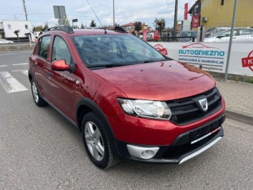 Dacia Sandero II Hatchback 5d 1.5 dCi 90KM 2015 Dacia Sandero Stepway 1.5 DCi Stepway Nawigacja El.Szyby El.Lusterka Relin, zdjęcie 3