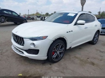 Maserati Levante 2019 Maserati Levante Granlusso 2019 3.0l 3.0 Benzyna 345KM, zdjęcie 1