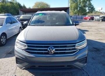 Volkswagen Tiguan II 2023 Volkswagen Tiguan 2023, 2.0L, SE, po gradobiciu, zdjęcie 1