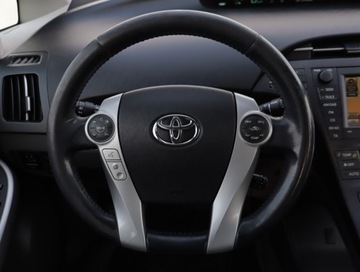 Toyota Prius III Hatchback 1.8 HSD 136KM 2011 Toyota Prius 1.8 VVT-i HSD, Salon Polska, zdjęcie 16