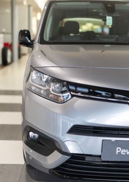 Toyota 2022 Toyota Proace City Verso City Verso 1.2 D-4T Family Aut. 1.2 Benzyna 130KM, zdjęcie 9