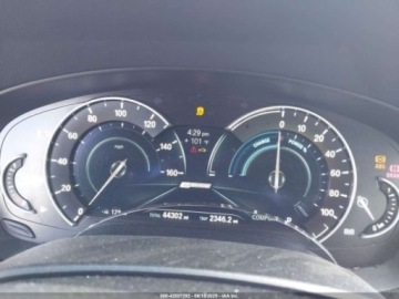 BMW Seria 5 G30-G31 2018 BMW Seria 5 2018 BMW 530E IPERFORMANCE 2.0 Hybryda 180KM, zdjęcie 10