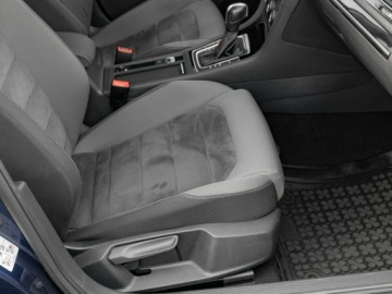 Volkswagen Golf VII Variant Facelifting 2.0 TDI 150KM 2019 Volkswagen Golf SK194RV#2.0 TDI HIGHLINE DSG, zdjęcie 29