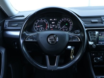 Skoda Superb III Liftback Facelifting 1.5 TSI 150KM 2019 Skoda Superb 1.5 TSI, Salon Polska, Automat, zdjęcie 18