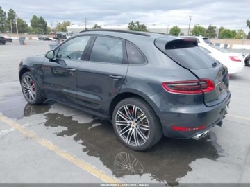 Porsche Macan SUV 3.6 V6 440KM 2018 Porsche Macan PORSCHE MACAN TURBO WPERFORMANCE PACKAGE 3.6 Benzyna 440KM, zdjęcie 6