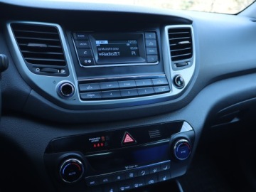 Hyundai Tucson III SUV 1.6 GDI 132KM 2016 Hyundai Tucson 1.6 GDI, Salon Polska, zdjęcie 11
