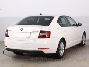 Skoda Octavia III Liftback Facelifting 2.0 TDI 150KM 2019 Skoda Octavia 2.0 TDI, Salon Polska, DSG, Navi, zdjęcie 4