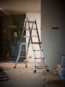 Лестницы алюминиевые шарнирные 4х4 ALTREX