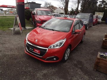 Peugeot 208 I Hatchback 5d Facelifting 1.2 PureTech 82KM 2017 Peugeot 208