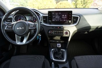 Kia Ceed III Kombi Facelifting 1.5 T-GDI 160KM 2023 Kia Ceed Bezwypadkowy Kamera Tempomat CarPlayAA klima 2stref. FV23, zdjęcie 15