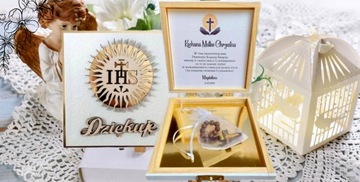 Спасибо КРЕСТНЫМ РОДИТЕЛЯМ, тете и дяде УАЙТ.