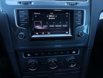 Volkswagen Golf VII Variant 2.0 TDI CR DPF BlueMotion Technology 150KM 2015 VW Golf 2.0 TDI, Salon Polska, 4X4, Navi, Xenon, zdjęcie 10