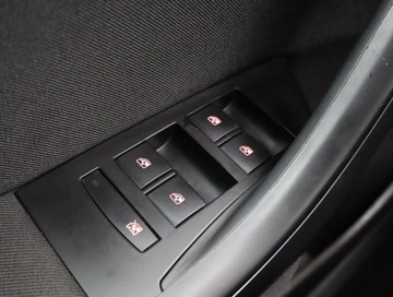 Opel Astra J Sedan 1.6 Twinport ECOTEC 115KM 2018 Opel Astra 1.6 16V, Salon Polska, Serwis ASO, zdjęcie 15