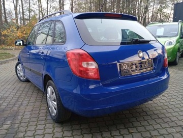 Skoda Fabia II Kombi 1.2 70KM 2008 Skoda Fabia 1.2 Combi PROSTA benzyna KLIMATYZACJA 157 tys. przebiegu 1.2, zdjęcie 16