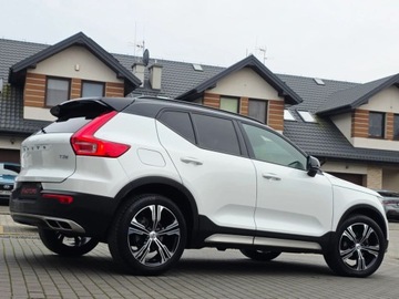 Volvo XC40 Crossover 1.5 T3 163KM 2021 Volvo XC 40 ___R-Design___T3 163KM Geartronic FULL LED Skora Alcantara Kam, zdjęcie 30