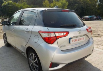 Toyota Yaris III Hatchback 5d Facelifting 2017 1.0 VVT-i 72KM 2020 Toyota Yaris y20 Okazja Benzyna 72KM, zdjęcie 10