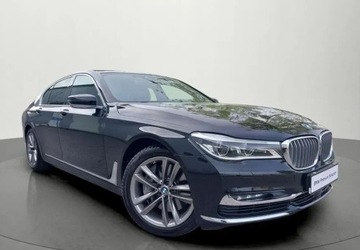 BMW Seria 7 G11-G12 Sedan 750i 450KM 2017 BMW Seria 7 4.4 Benzyna 450KM
