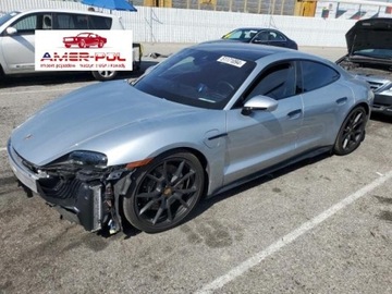 Porsche 2022 Porsche Taycan gts, 2022r., Elektryczny 509KM