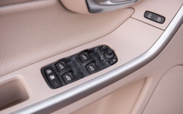 Volvo XC60 I SUV 2.4 D5 185KM 2009 Volvo XC 60 2.4D5 185KM Xenon Navi Camera Full Gwarancjia 2.4 Diesel, zdjęcie 15