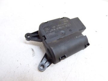 AUDI A3 8P MOTOREK RADIÁTORU 1.6 BSE