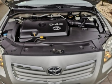Toyota Avensis II Kombi 2.0 D-4D 126KM 2007 Toyota Avensis 2.0 D-4D 126KM # Klimatr #, zdjęcie 23