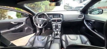 Volvo V40 II Cross Country 1.5 T3 DRIVE-E 152KM 2016 Volvo V40 1.5 T3 152 KM automat Stan Import Raty Oplaty 1.5 Benzyna, zdjęcie 32