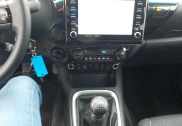 Toyota Hilux VIII Pojedyncza kabina Facelifting 2.4 D-4D 150KM 2024 Toyota Hilux Okazja 2.4 Diesel 150KM, zdjęcie 34