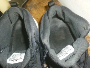 NIKE -R-42.5-IN-LB-27CM