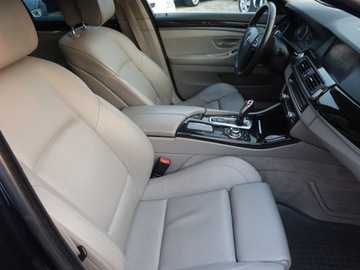 BMW Seria 5 F10-F11 Limuzyna 525d 218KM 2011 BMW 5 525d xDrive, 214 KM, 4X4, Automat, Skóra, zdjęcie 8